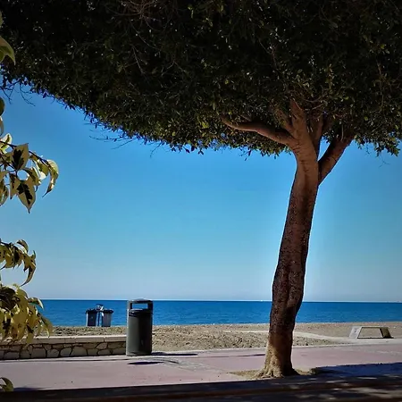 1st Line Beach El Palo - La Kasita