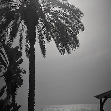 1st Line Beach El Palo - La Kasita Malaga